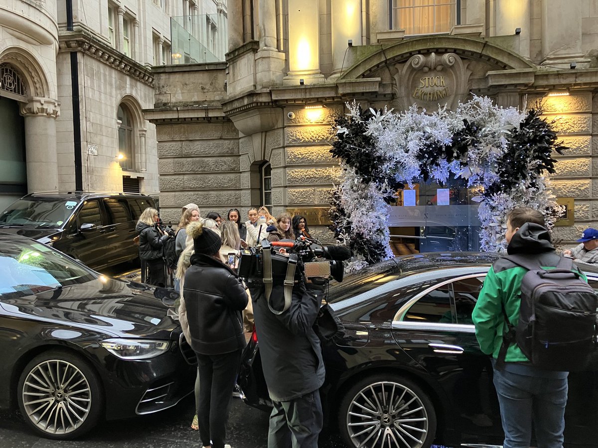 #chanel show Manchester. ⁦@StockExHotel⁩ where there’s excitement every time doors open. Last time staff were hoovering the lobby carpet!!