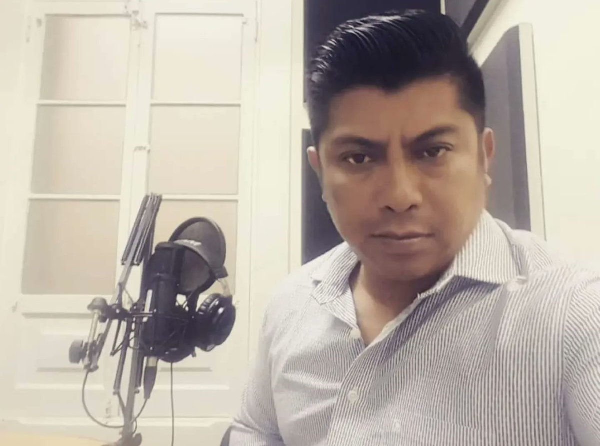 21 años de haber estado por 1a. Vez en radio, y sigue siendo una de mis áreas laborales que más disfruto, ahora con mi medio <a href="/Radio1gt/">Radio 1</a> 

En este Día del Locutor, saludo a todos los colegas que con pasión y verdadero talento desempeñan esta gran profesión.

#FelizDíaDelLocutor.