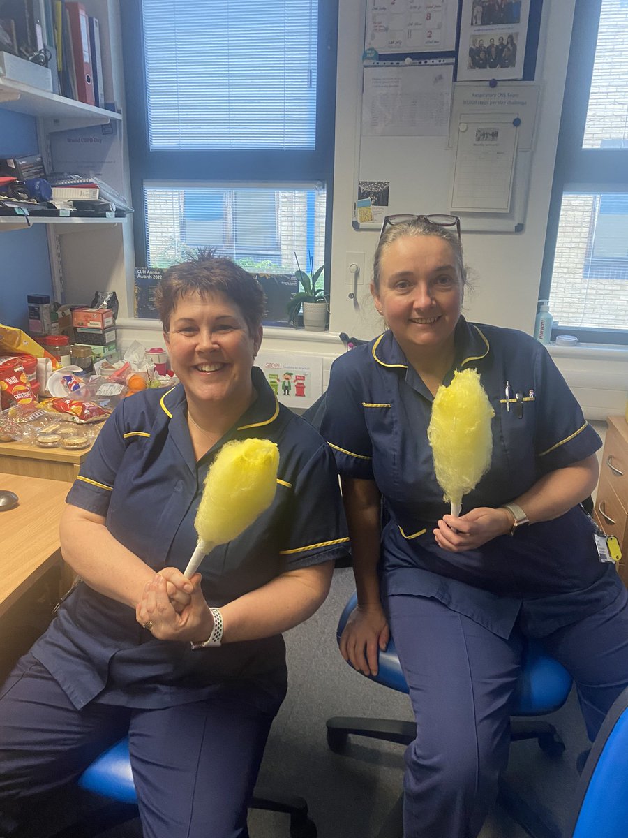 torres_libby's tweet photo. Teams’ lunch break 🥧🎄🥧
Early Christmas treat from @ACTcharity @CUH_NHS 
Thank you for all you do! https://t.co/z50Rr3KO62
