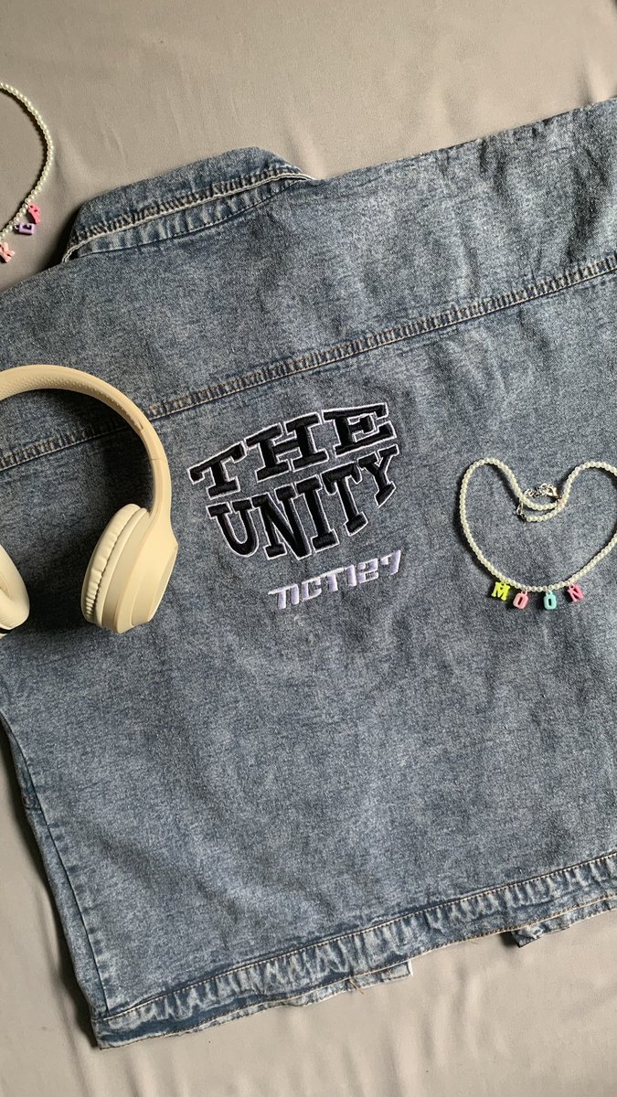 uniqqueid's tweet photo. [tes ombak]
NCT 127 Denim jacket speacial for the unity jakarta concert 🙌🏼
If u want bakal open PO tgl 10 Des ‘23 
Kindly drop ur username @ yaaa kalo tertarik untuk order😉🫶🏻#nct127theunityjakarta #NCT127_IN_JAKARTA #theunitytour #wts https://t.co/cyqZnyYju6