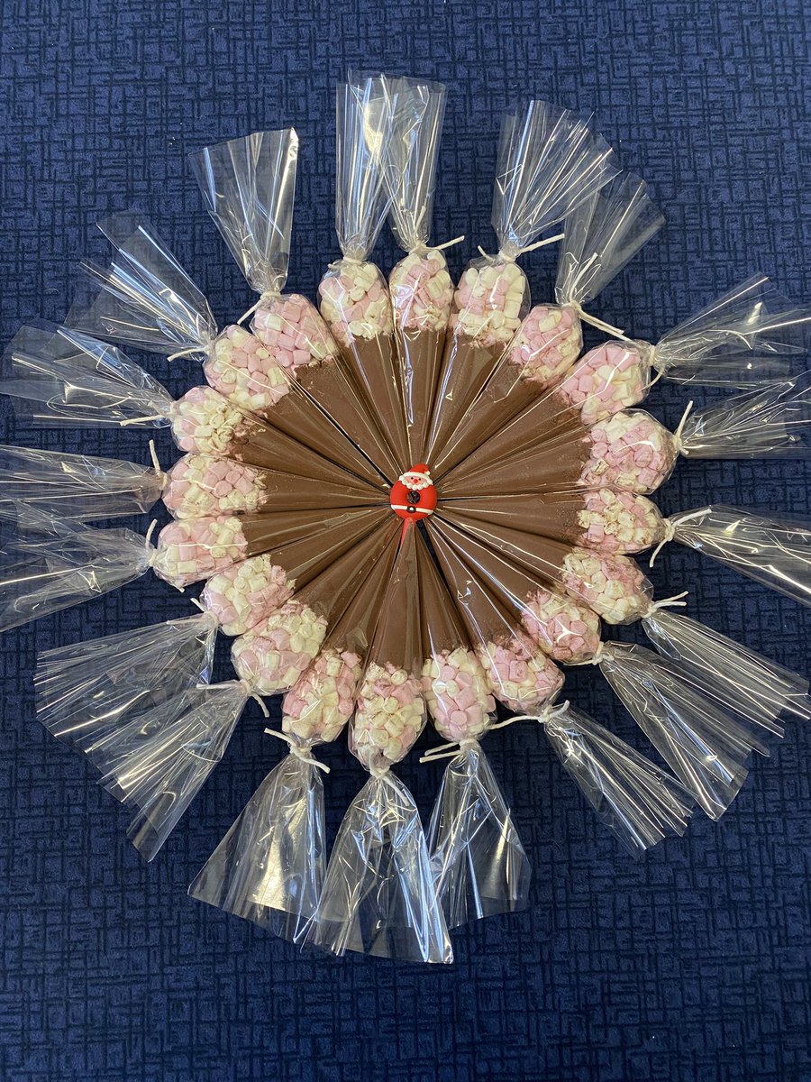 ASPNW2's tweet image. A fabulous selection of yummy treats at All Saints’ Christmas Fair! All welcome! #festivefun #PTA #funforall @LDBSSchools @stjohnscen20