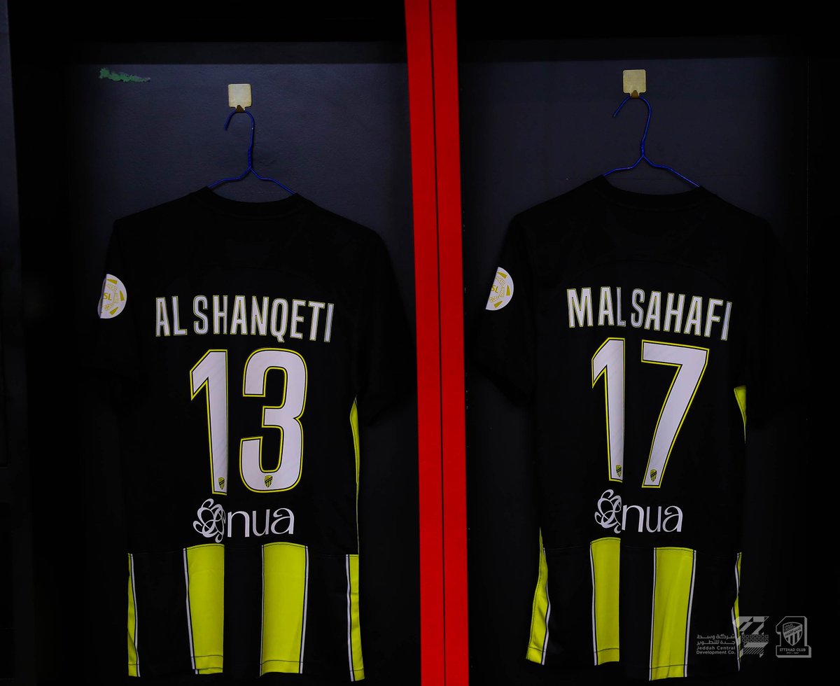 ittihad's tweet photo. 💛🖤 أصفر وأسود مُقلم سكـن فؤادي 🤩
#الاتحاد_ضمك https://t.co/JgNOsnBcRV