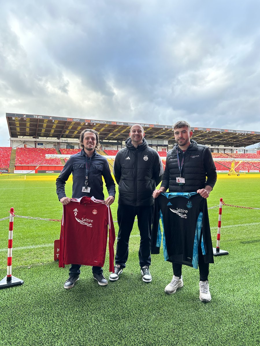 AFCCT have donated kit to @SportAberdeen Football for All project working with New Scots. 🔴 The New Scots Hub uses sport to improve the lives and situations of vulnerable groups. 🙌 To find out more please contact - jcoleman@sportaberdeen.co.uk