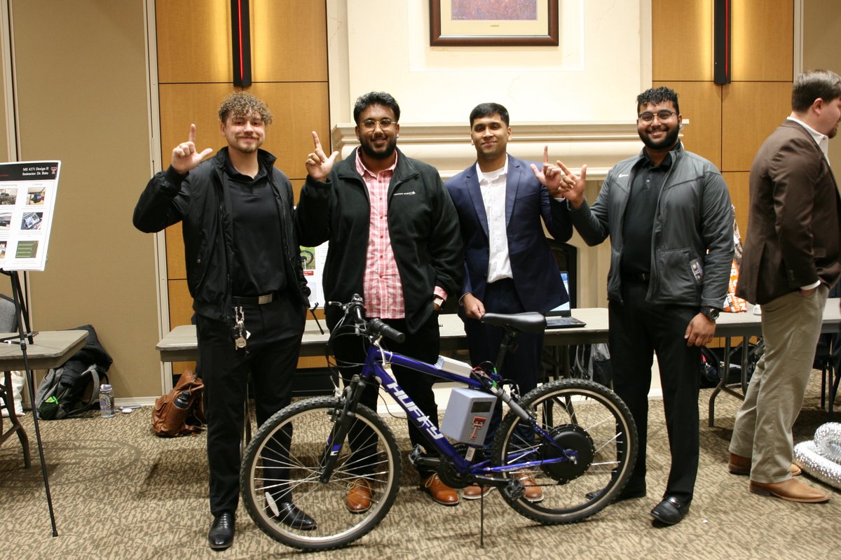 TTUEngineering's tweet image. We had a great time on Monday looking at all the projects from the Mechanical Engineering Expo! #FromHereItsPossible #MechanicalEngineering #TTUEngineering