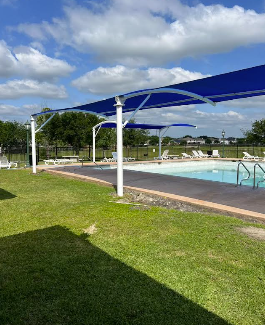 TexasExteriors's tweet image. Looking to add shade to your pool? Get in touch with the team at TCE at 210-691-9300 #poolshade #shadestructure
