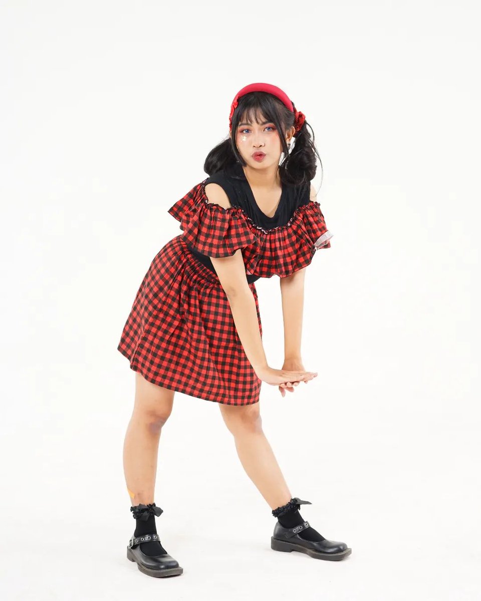 Small - Yuri (@yuriakura_ )

📸: <a href="/ozzincstudio/">OZZ.INC Studio</a> 
👗: @jogja_stitchy
Costume Design: @ghassania_