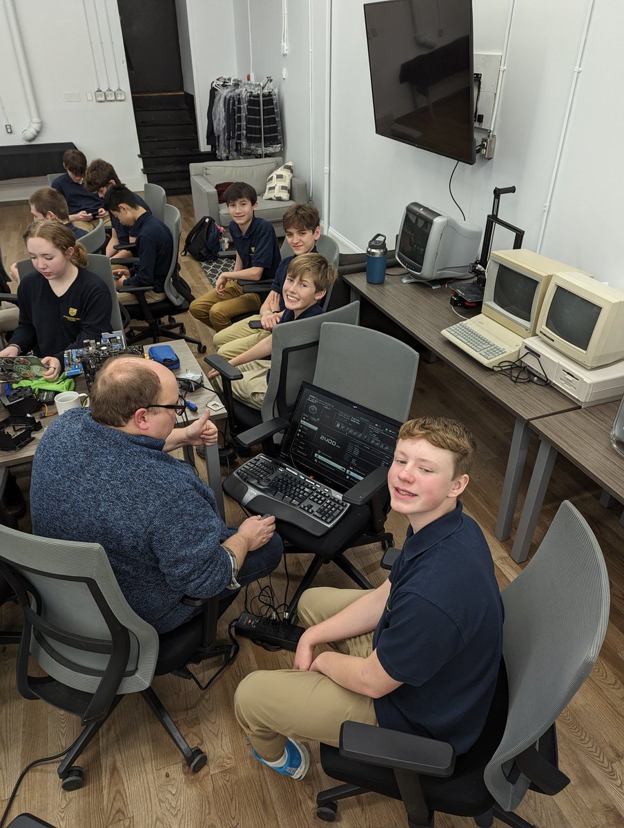 SBC_Technology's tweet image. During our Technology Education class today our Grade 9s participated in #CheapPCChallenge2023 with Mr. Hayward. @StBonaventures