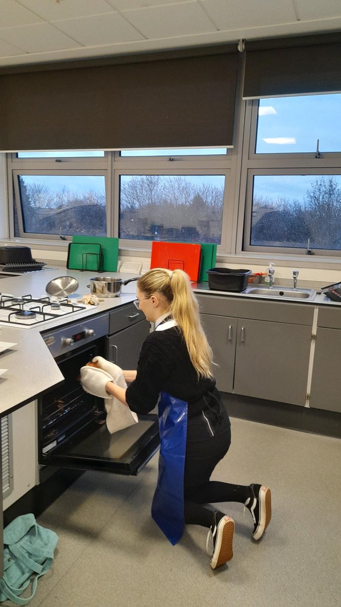 Mrs Smith- Health & Food Technology tweet media