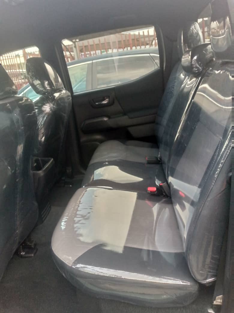 MrPrecious2's tweet photo. 2021 Tacoma 4doors?

We get am ooo.

Very neat.
Mileage is 8820.

Asking price is 43.5m

Our location is Amuwo Odofin Lagos.

08169818112.

No is No Osim Konji Tinubu Man of God Wike https://t.co/MRZMAGvksX