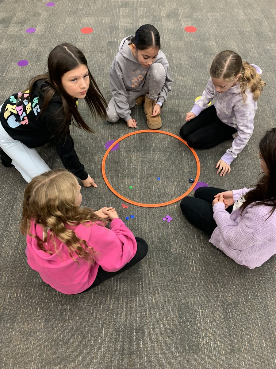 Dreidel, Dreidel, Dreidel! Happy Hanukkah to all those celebrating today! These 5th graders are having a blast! Music and Math = FUN! 
🕎🎶 <a href="/HumbleISD_WCE/">Willow Creek Elem</a>