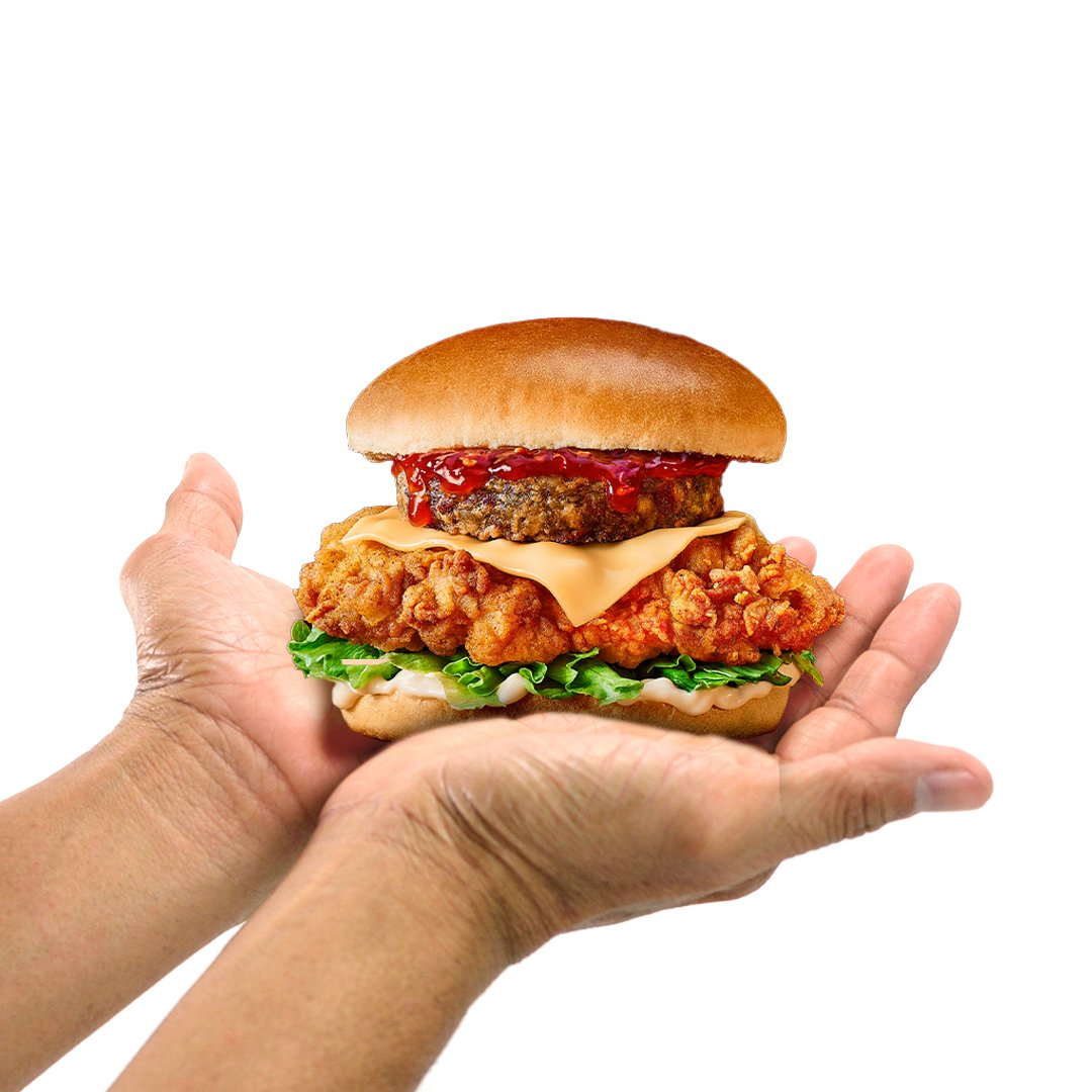 KFC_UKI's tweet photo. @ScottieGlover Buddy is saying #StuffThat, but Admin loves it enough to deliver one of these to your DMs https://t.co/ADcnQDL9ys