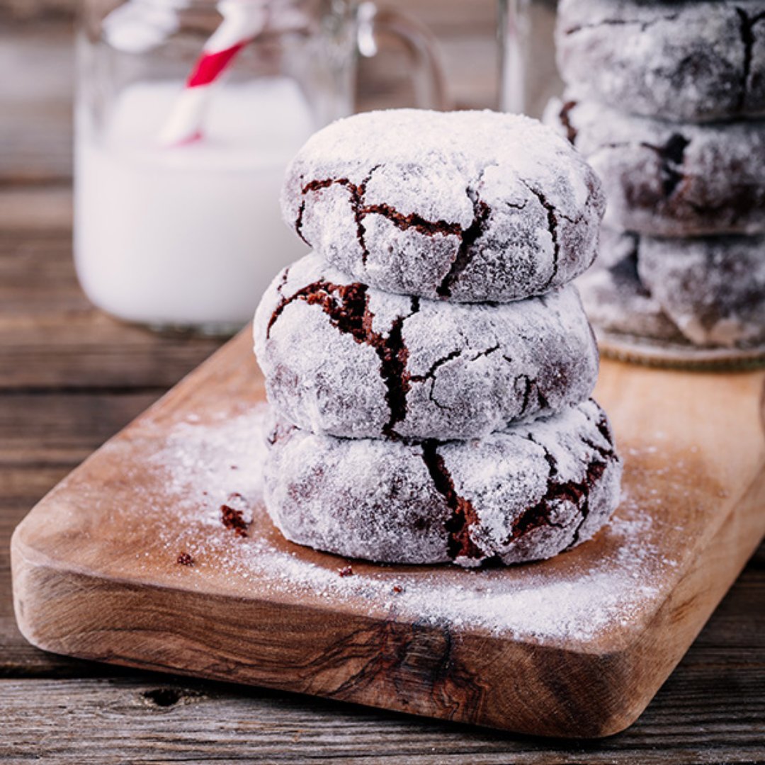 gigis_cookies's tweet photo. CHOOSE YOUR COOKIE 🎄Holiday Edition🎄
Chocolate Crinkle 🍫vs. Italian Rainbow. 🇮🇹 Vote in comments! #Cookies #HappyHolidays #Dessert #Foodies #Yum #ItalianCookies https://t.co/JMzKyRfW8p