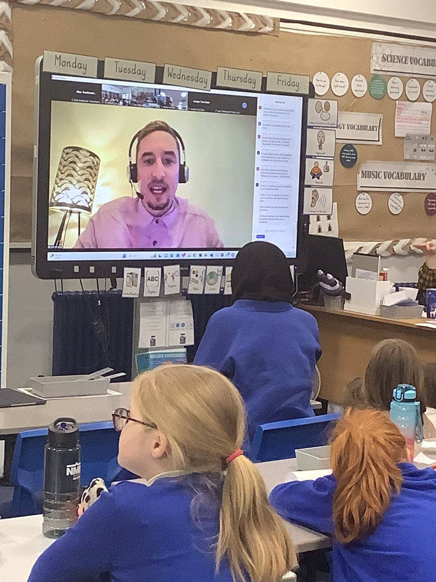 Year 6 enjoyed joining the @LyftaEd live lesson yesterday, all about traditions around the festive season. We loved sharing our own festive traditions and learning about others experiences too! @MattSPeet