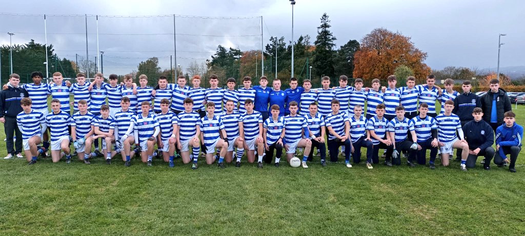 Well done to our Senior Footballers on their victory over Terenure College in the Leinster A Championship today in SETU Carlow, 1.14 to 1.8 🔵⚪🏐