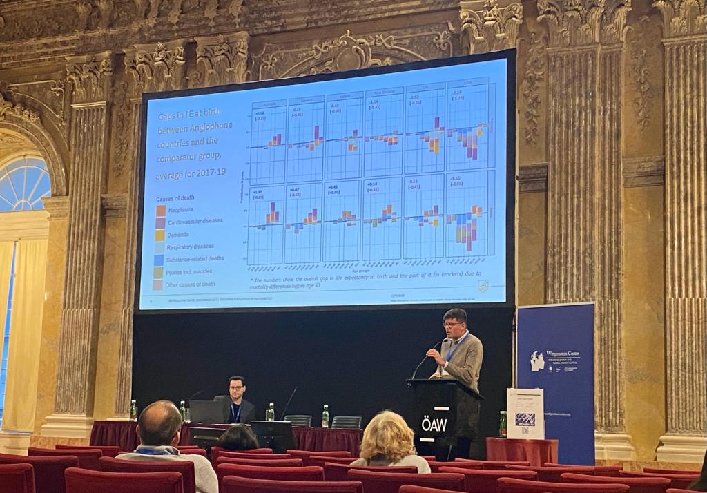 Sergey Timonin closes our last session with his presentation on ‚Faltering survival improvements at young-middle ages in high-income English-speaking countries: period and cohort analyses‘. #PopHet23