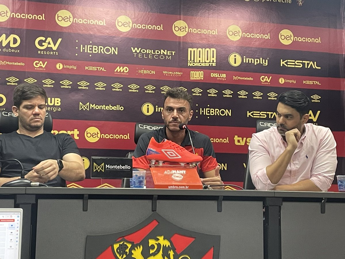 O ASSUNTO É FUTEBOL com LEONARDO BORIS e o time do ESCRETE DE OURO