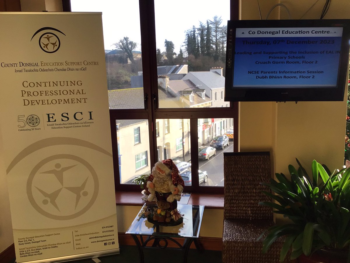 Thank you to Stephen Mc Govern <a href="/stevomc27/">Stephen McGovern</a> from Oide <a href="/oide_Ireland/">Oide Schools' Support Service, Ireland</a> for the very interesting and engaging workshop on ‘Leading &amp; Supporting the Inclusion of EAL in the Primary School’.  @ESCItweets <a href="/ScoilnetPrimary/">ScoilnetPrimary</a> <a href="/Oide_Droichead/">Oide Droichead Induction</a> <a href="/OidePrimarySTEM/">Oide Primary STEM</a>