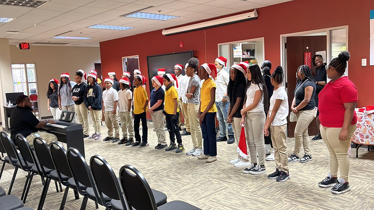 How about these Jaguars!!! VCMS Chorus performing for our Sounds of the Season concert series this morning.  Want more?  They will be on stage at CFI  this evening with the high school chorus starting at 6:00 @VCMiddle @VanceCoSchools #ArtsinVCS