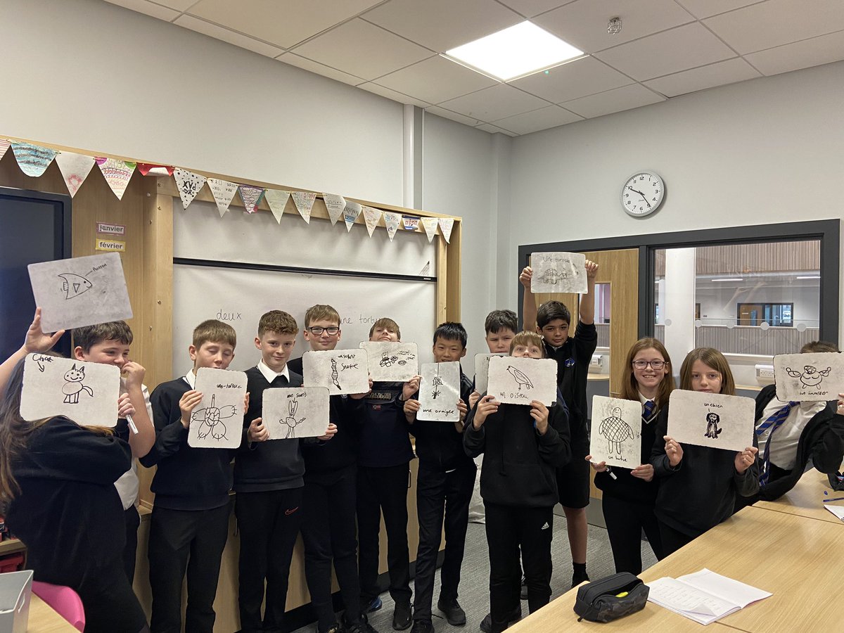 Lovely game of pictionary with the S1’s today! Learning animals in French. @LossieHigh #mfl #languages #french #languagesarefun