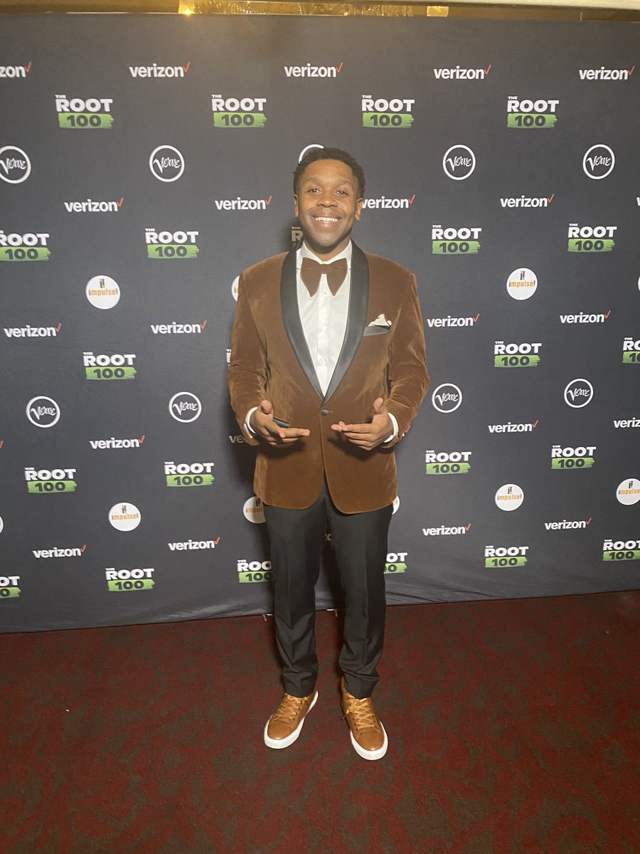 antjuansea's tweet photo. Own lane…Own Race..Own Pace…#OuttaTheWay #MyPeople
#Latepost @TheRoot #NYC https://t.co/VG9jsA3jAd