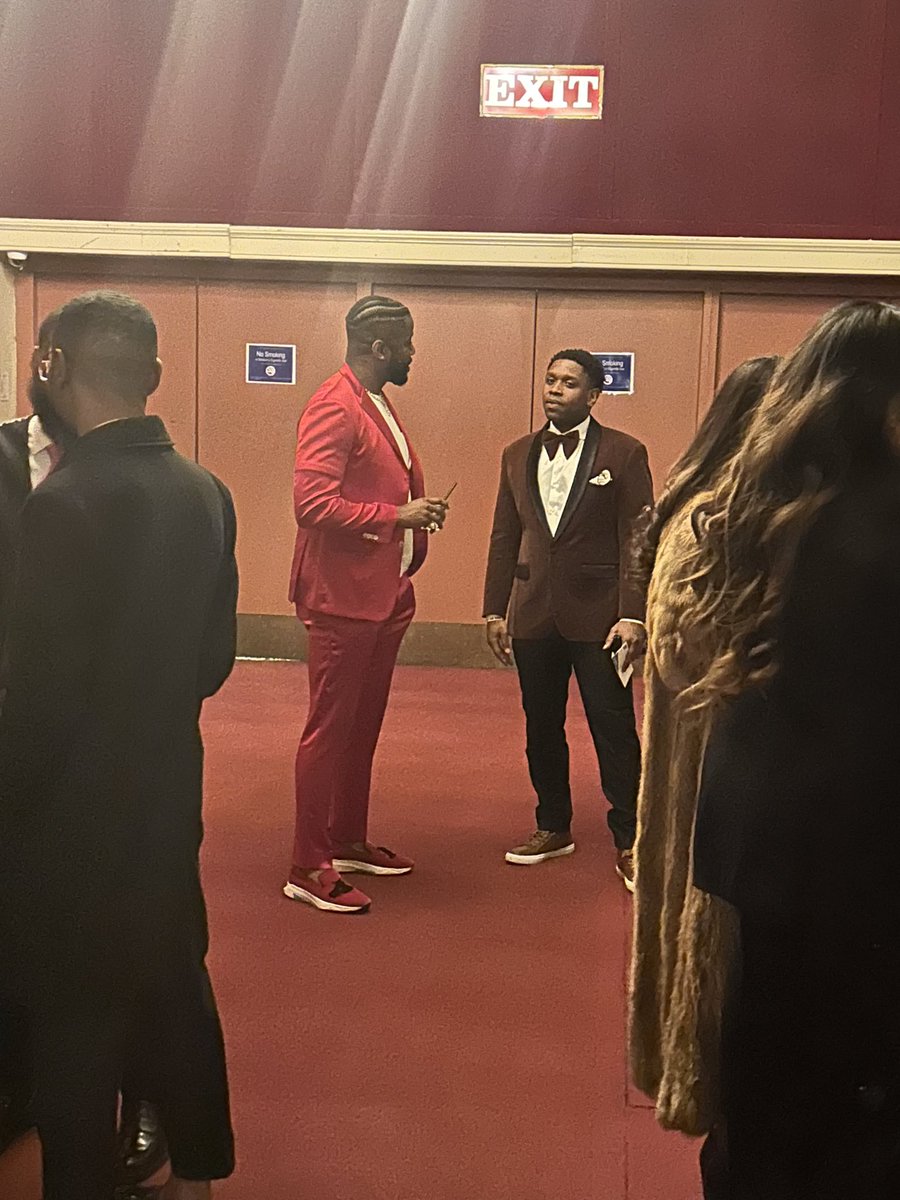 antjuansea's tweet photo. Own lane…Own Race..Own Pace…#OuttaTheWay #MyPeople
#Latepost @TheRoot #NYC https://t.co/VG9jsA3jAd