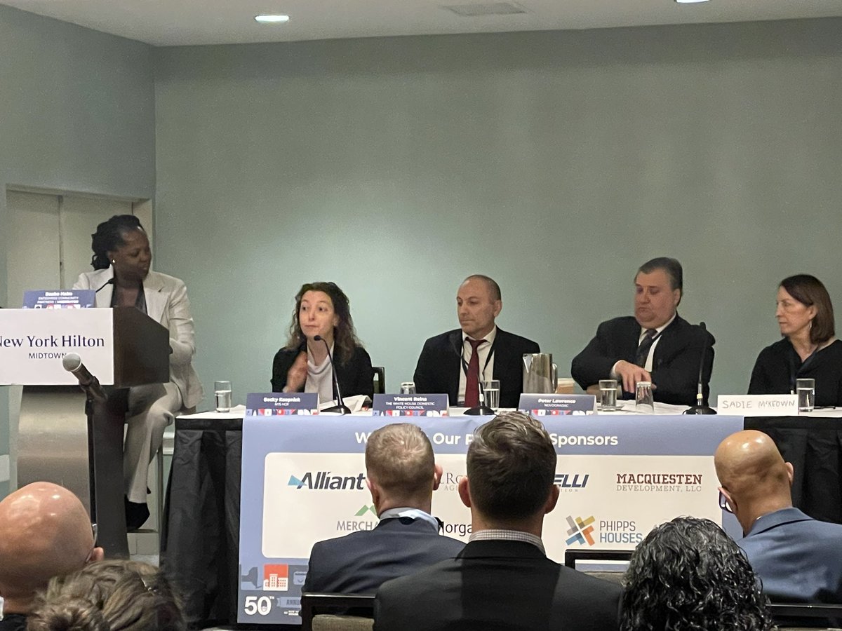 Thanks to speakers at our policy symposiums yesterday discussing issues to critical to #AffordableHousing at @theNYHC 50th Annual Awards #PlanningforChange