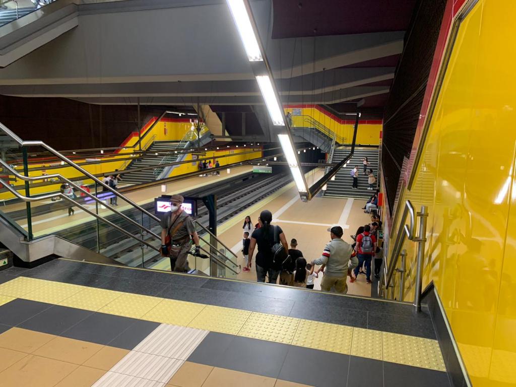 IDEAM_TYLin_Co's tweet photo. 🚇 INAUGURACIÓN DEL METRO DE QUITO, ECUADOR

#IDEAM_a_TYLin_Company
#metrodequito
#Ecuador https://t.co/DycmUnkniR