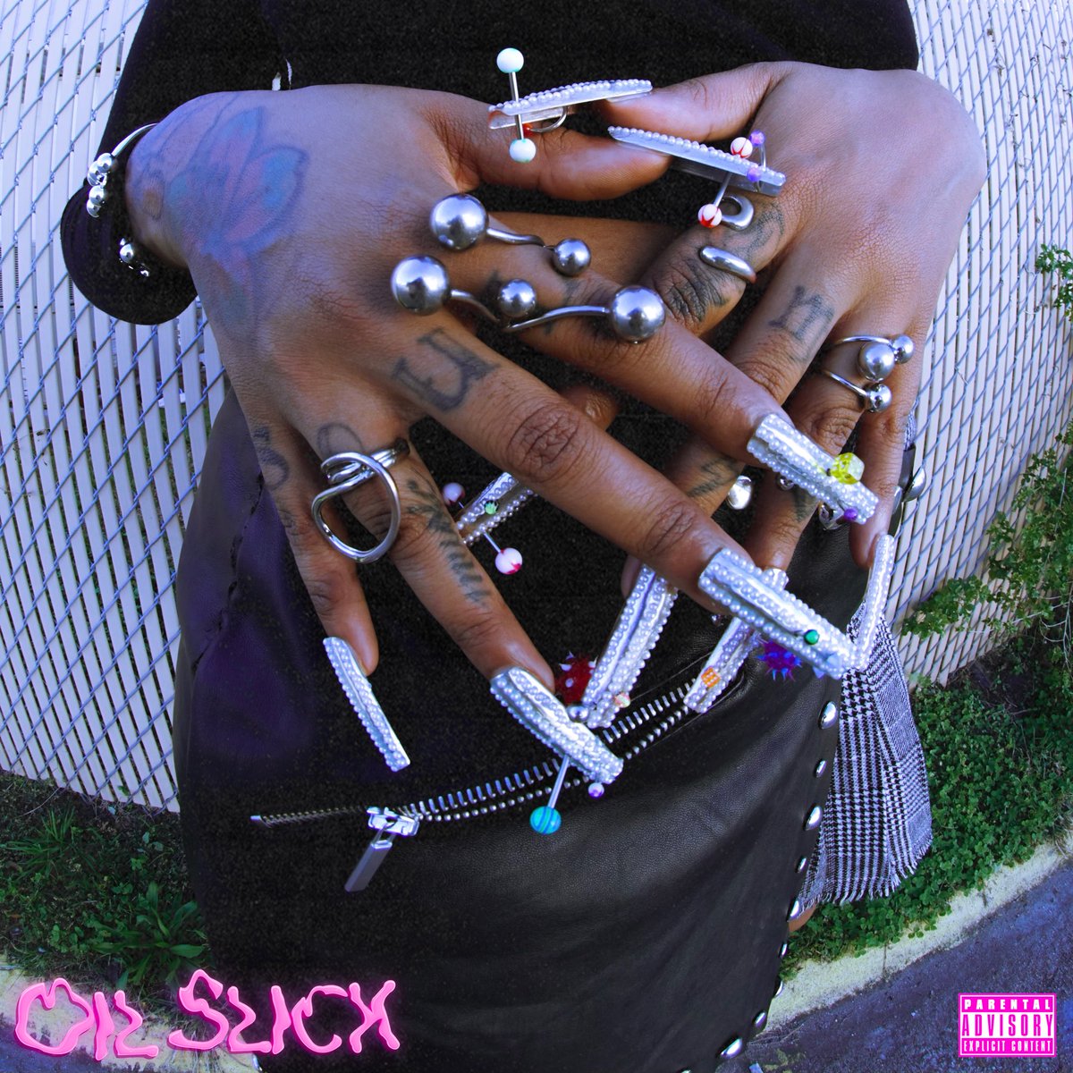 mackzaddyyyy's tweet photo. OIL SLICK out now on all streaming platforms! ⚡️
prod. @fakeUZUMI 
cover art @DEMIlGAWD 
https://t.co/y5vFOfdTAc https://t.co/znCJaMG0k1