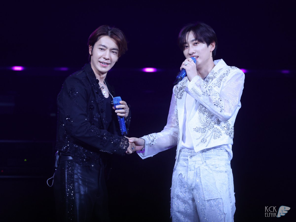 kckelfhk's tweet photo. 🤝
20231203 SUPER JUNIOR-D&amp;E #DElight_Party in Macau🇲🇴
#DElight_PartyinMacau 

#슈퍼주니어DnE #SuperJuniorDnE 
#이혁재 #은혁 #Eunhyuk @AllRiseSilver 
#이동해 #동해 #DONGHAE @donghae861015 https://t.co/qTAzdTAckB