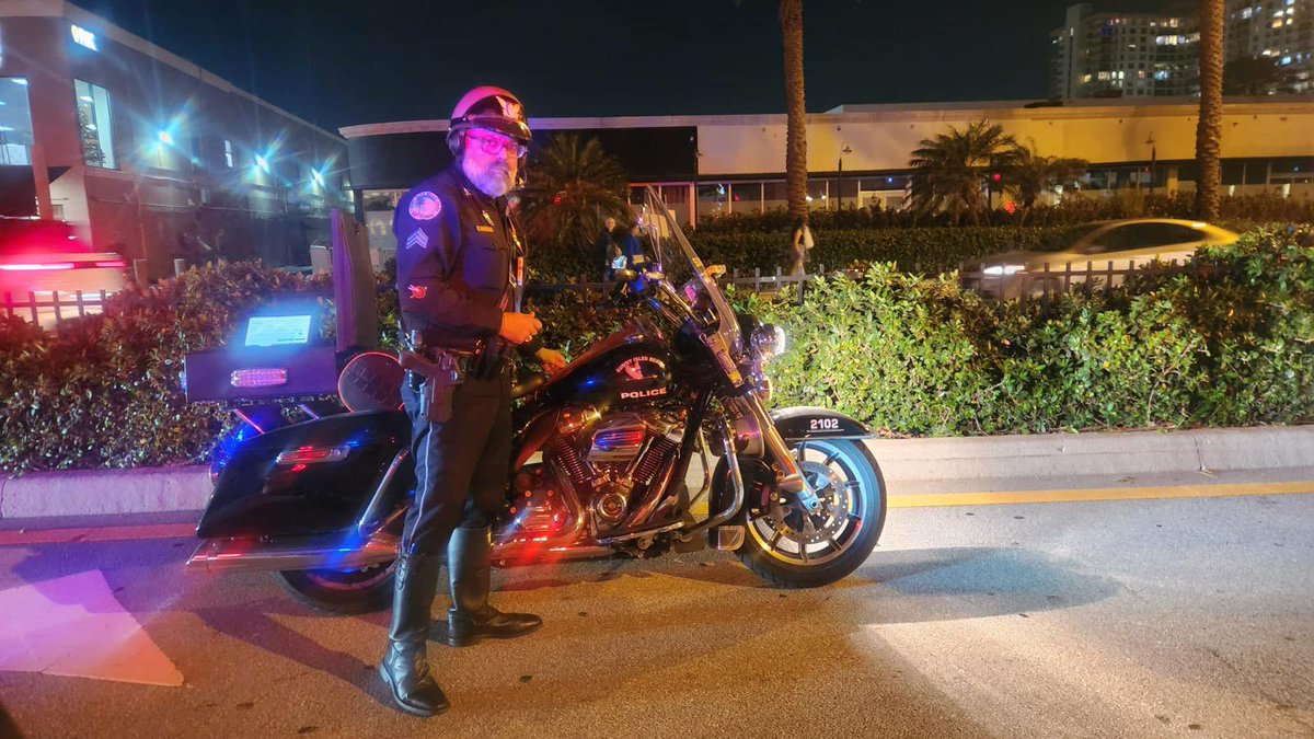 SIBPD's Operation Holiday Safe Streets is in full effect! This multi-agency traffic and pedestrian safety enforcement detail aims to keep the community safe during the holiday season with our neighboring partners.