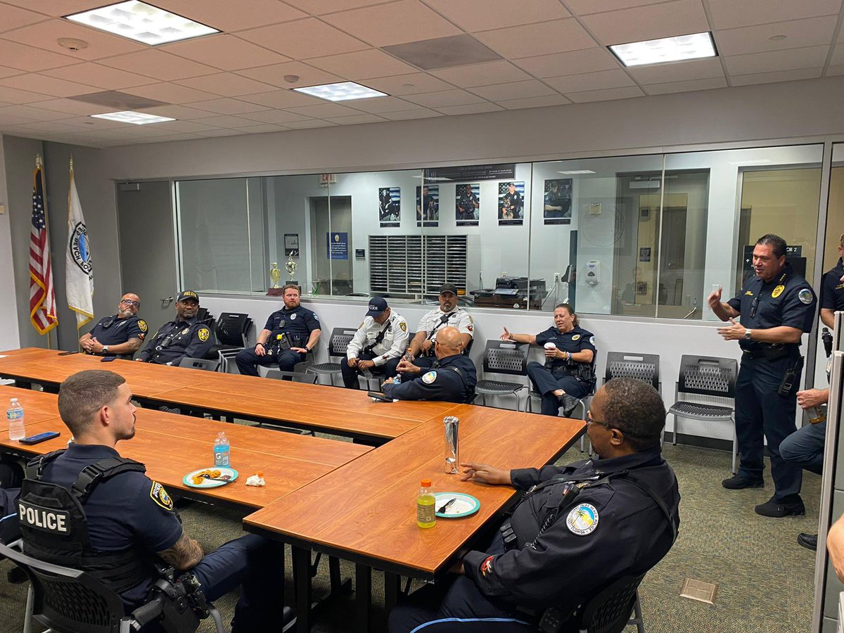 SIBPD's tweet photo. SIBPD's Operation Holiday Safe Streets is in full effect! This multi-agency traffic and pedestrian safety enforcement detail aims to keep the community safe during the holiday season with our neighboring partners. https://t.co/btAWbZdMc6