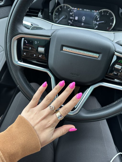 New daggers https://t.co/X8JcUqIHY3<a href="/tag/newprofilepic"class="tags"><span>#newprofilepic</span></a>