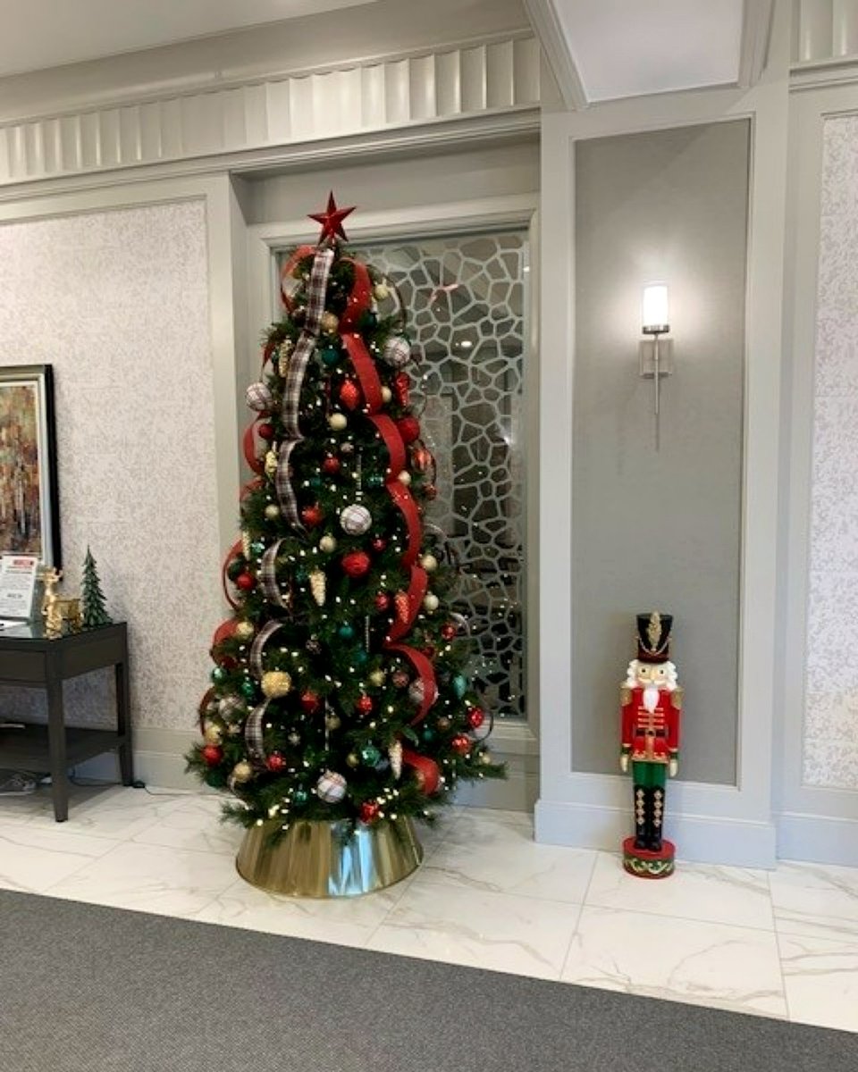 Daydreaming about the festive holiday décor we did for Delmanor Aurora last year. #ThrowbackThursday