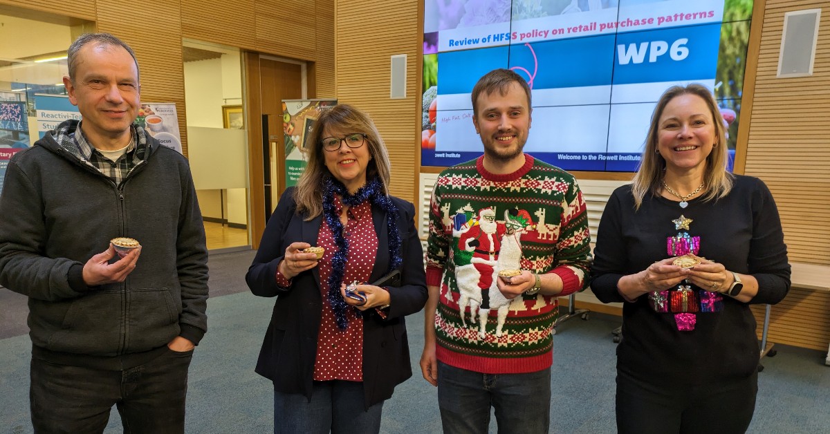 rowett_abdn's tweet photo. Today Rowett staff and students donned their best festive clobber for the 2023 Christmas Jumper Day ahead of the ho-ho-holidays! 🎅 #christmasjumperday https://t.co/j4ZW95DjNC