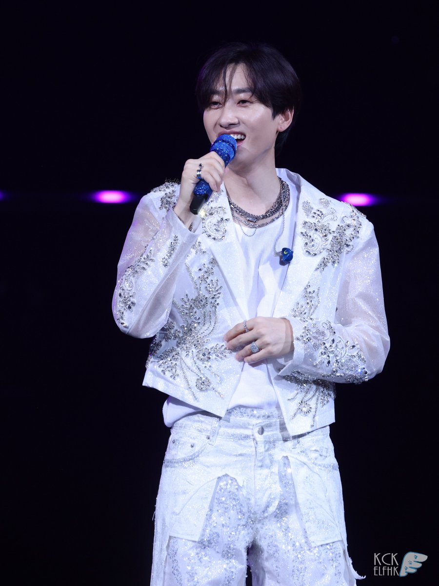 kckelfhk's tweet photo. 😆 #이혁재 #은혁 #Eunhyuk @AllRiseSilver 

20231203 SUPER JUNIOR-D&amp;E #DElight_Party in Macau🇲🇴
#DElight_PartyinMacau

#슈퍼주니어DnE #SuperJuniorDnE https://t.co/M0uNcb8q12