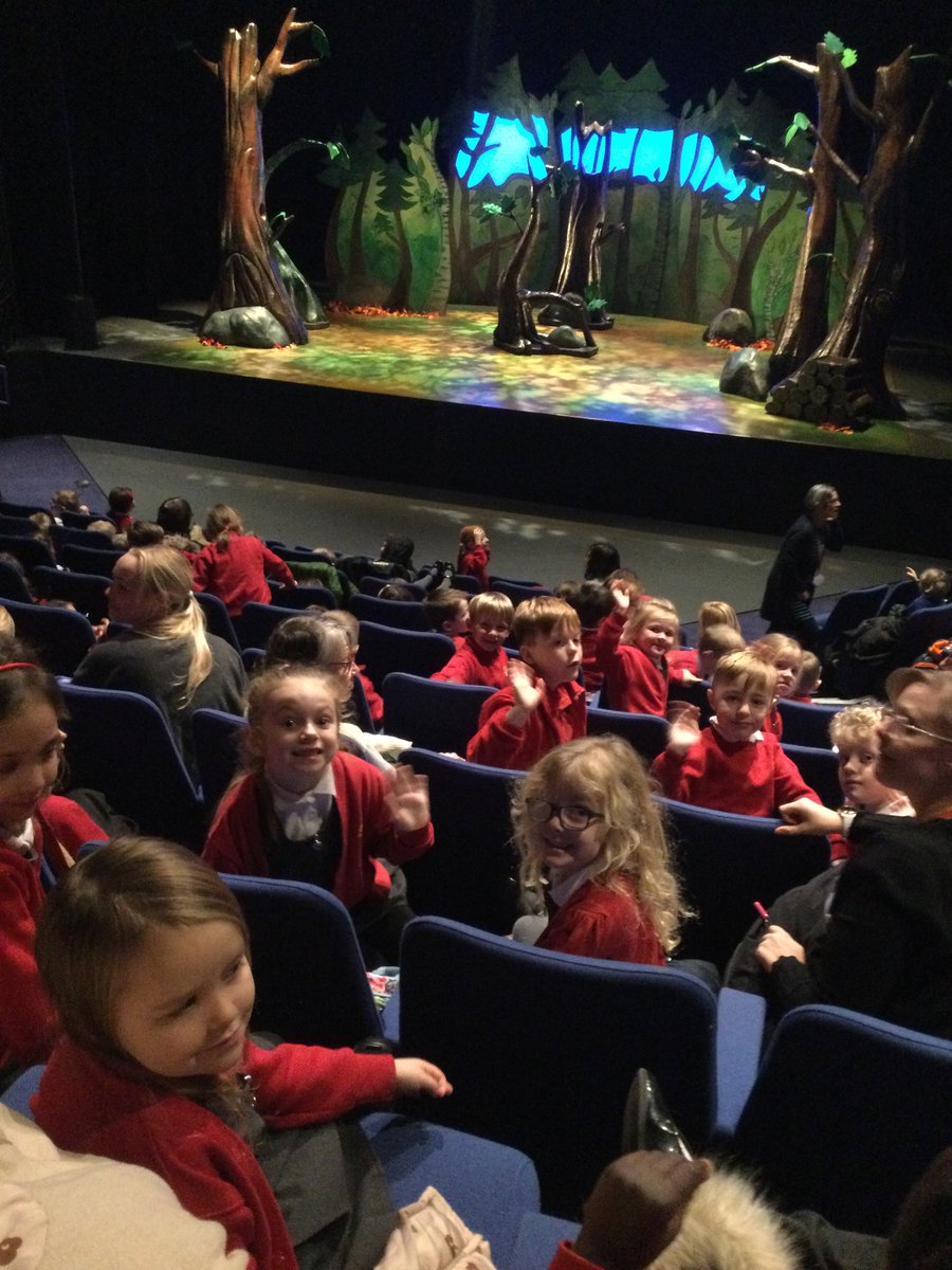 BurbageInfants's tweet photo. The whole school went to Warwick Arts today for our Christmas theatre trip.  We all enjoyed watching 'The Gruffalo' and joining in with the songs! https://t.co/tJHCq7GmGT