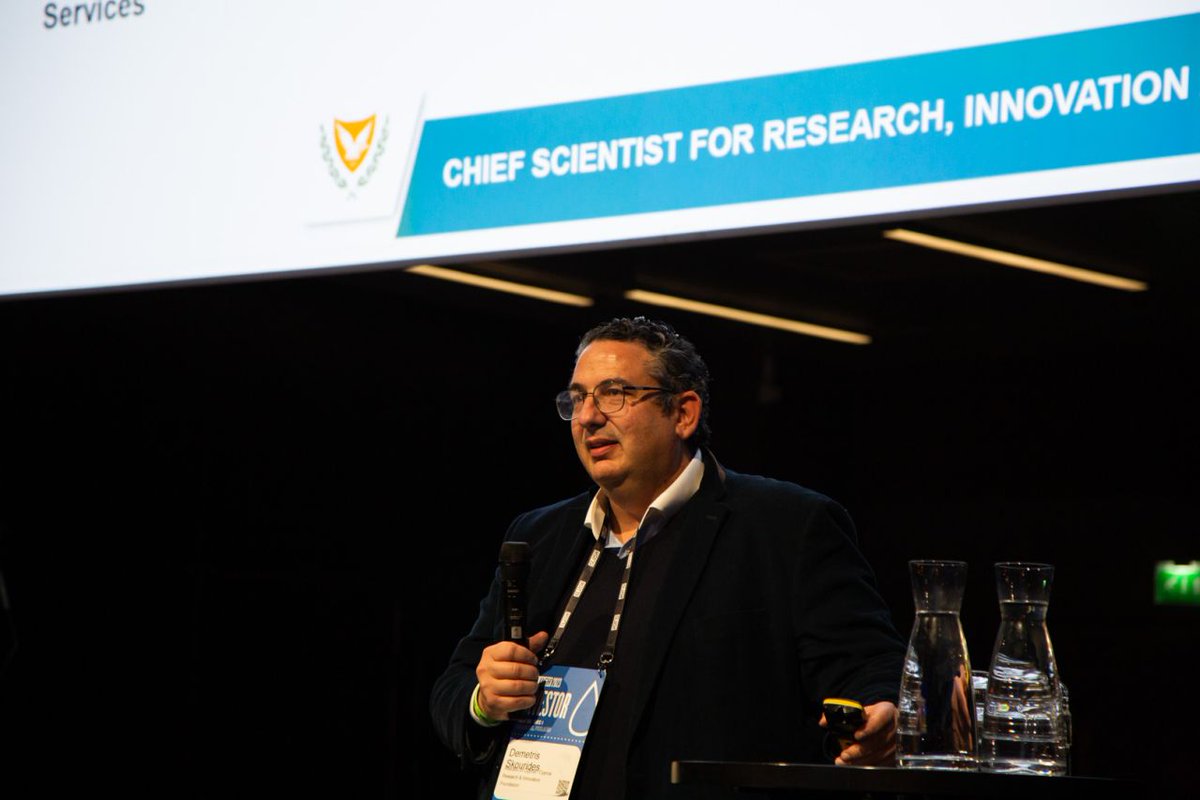 CScientistCy's tweet photo. On the 1st of December I presented Cyprus' Innovation Ecosystem at #BreakingGrounds, 🚀@SlushHQ: The Tech Gala. Emphasized our thriving business environment, with tech leaders exploring collaborations. 

#ChiefScientist #Slush2023 https://t.co/4wREiSLxwN