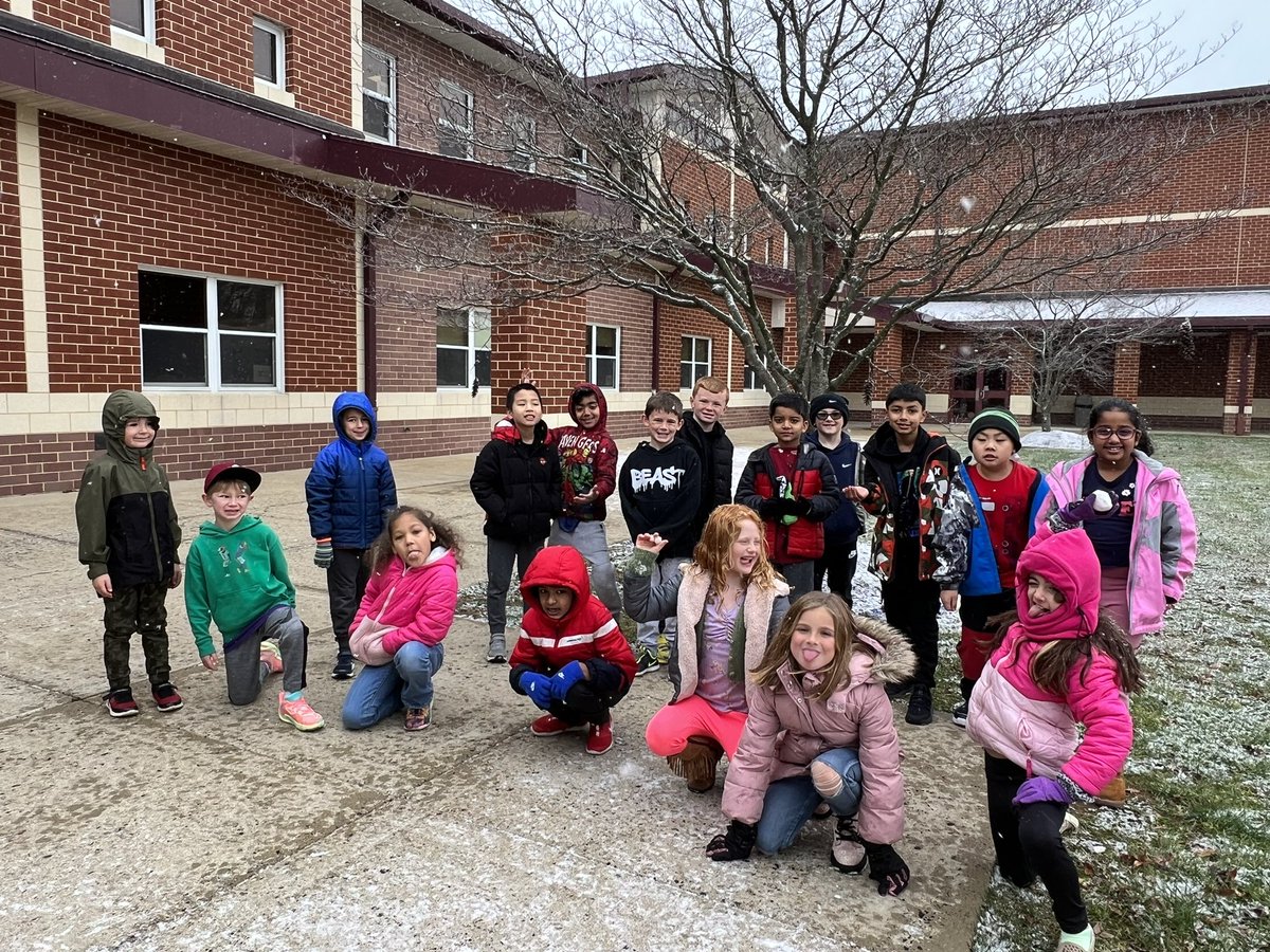 Pure joy. ❄️💙❄️💙 <a href="/bethelspringsgv/">BSES</a> <a href="/GarnetValleySD/">Garnet Valley SD</a>