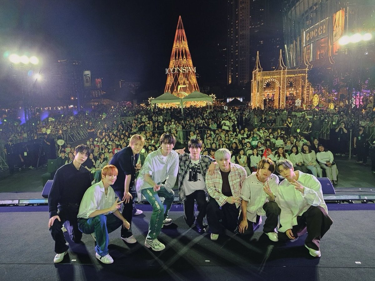 Memories captured with NCTzen's smile.