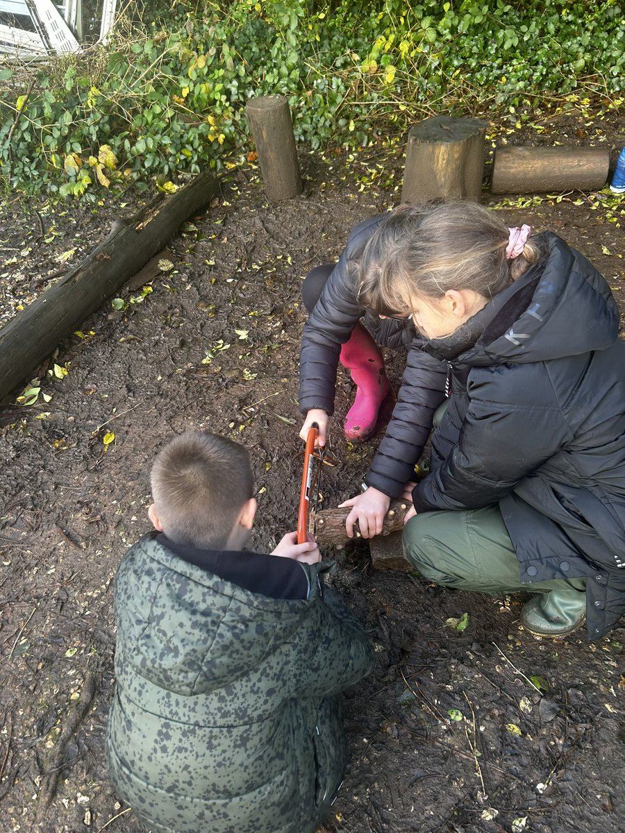 Forest schools with Miss Barrett has been so fun! We have been learning how to create Christmas decorations out of wood <a href="/CoedGlasFS/">Coed Glas Forest Sch</a> <a href="/CoedGlas/">Coed Glas Primary</a>