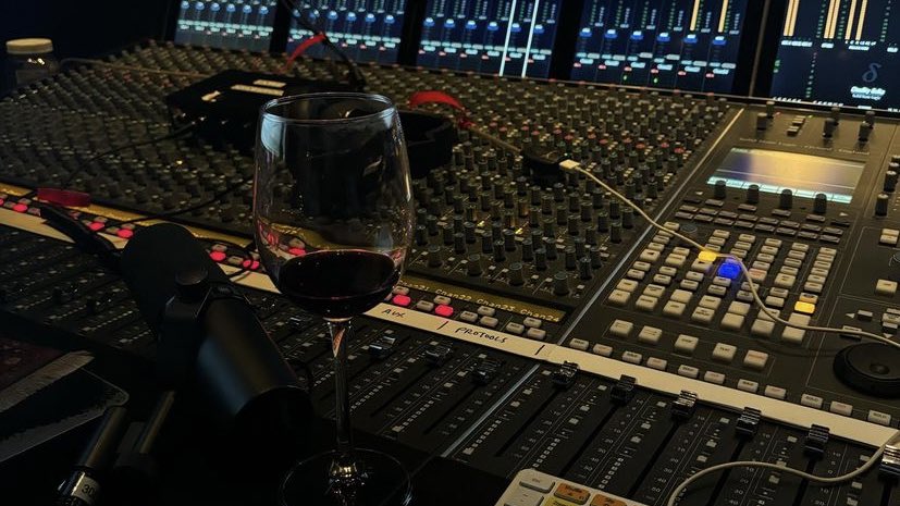 Is she really working on her new album?? i’m ab to pass
