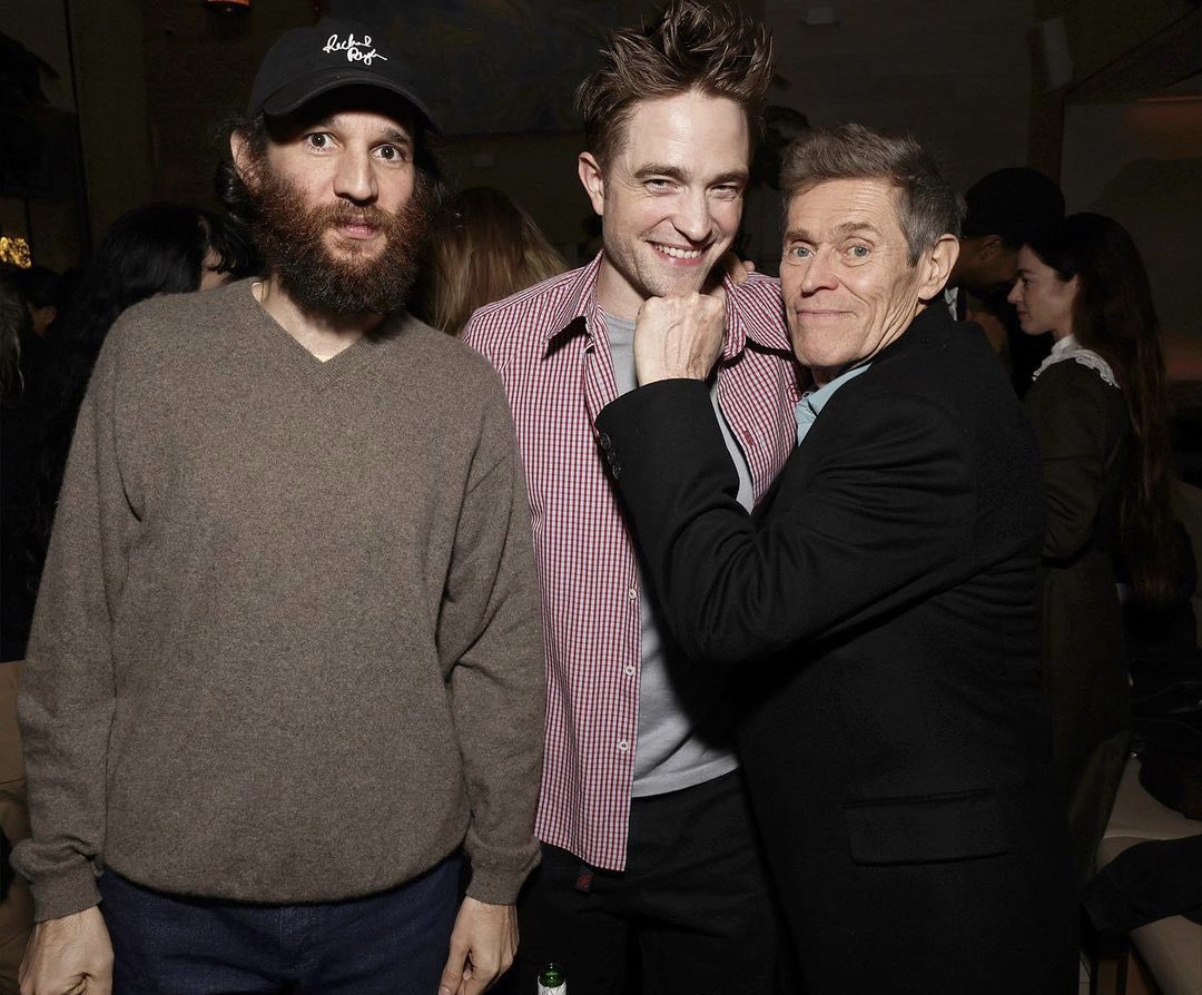 Robert Pattinson Photos | Fansite tweet media