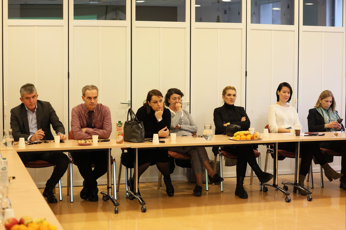 rccESAP's tweet photo. Half-way through @rccint #ESAP2 Study Visit to Employment Service Slovenia w/ #WesternBalkan #PESs. 
Already full of great impressions, new ideas, stronger partnerships. Looking fwd to tomorrow to see hands on client service provision in #Ljubljana regional office. 
#jobs #career https://t.co/aMJkseAyOF