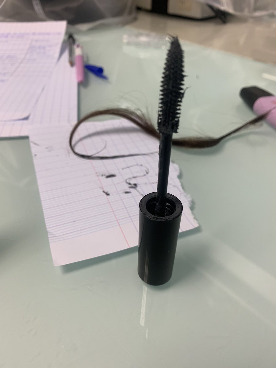 La cosmeto d’Helene tweet media