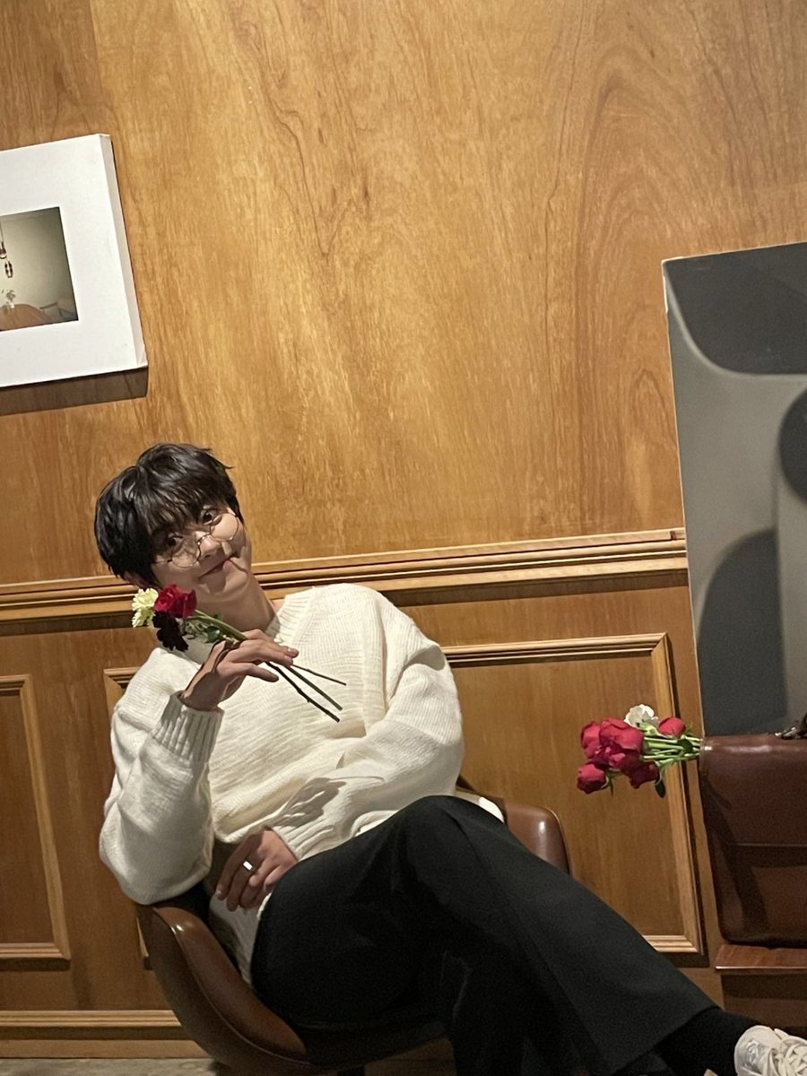 CHANYEOL 
<a href="/weareoneEXO/">EXO</a>