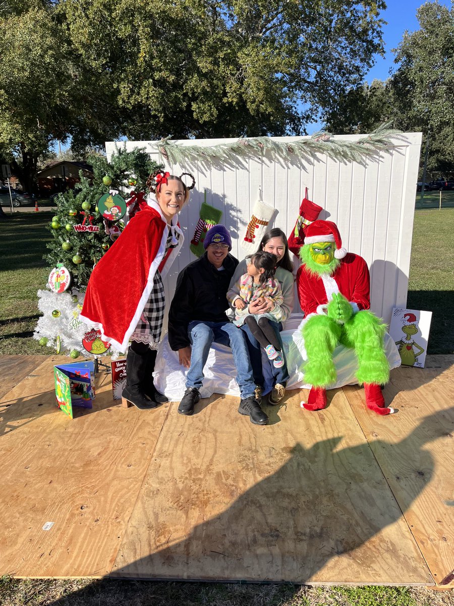 TiffanyKMathis's tweet photo. Bringing Literature to Life at Winter Wonderland in Lamar CISD! https://t.co/eP2UtGQjqz