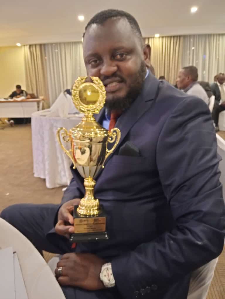 We won the best party in meaningful PWD inclusion in party activities and decision making. We got the trophy and certificate for overall winner in Kenya. Congratulations ODL President ⁦<a href="/NicksonKakiri/">Nickson Kakiri</a>⁩, Director Benson Musungu and all who made this happen.