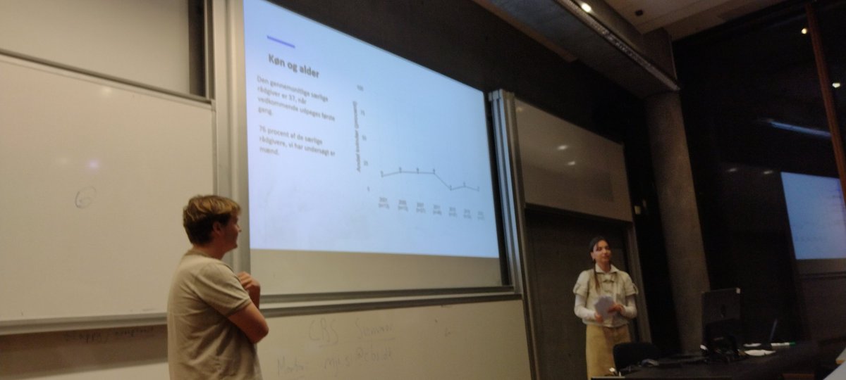 Så er vi igang med Årsmøde i Foreningen for Elite- og Magtstudier. Her <a href="/haraldbroend/">Harald Brønd</a> og Xenia, det fortæller om særlige rådgivere 2003-23.

24 % kvinder, meget stabilt gennem here perioden