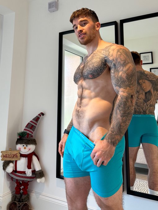 Christmas Promo Now On! https://t.co/ij5aXkqihJ ❄️⛄️✨ https://t.co/wfML229baD