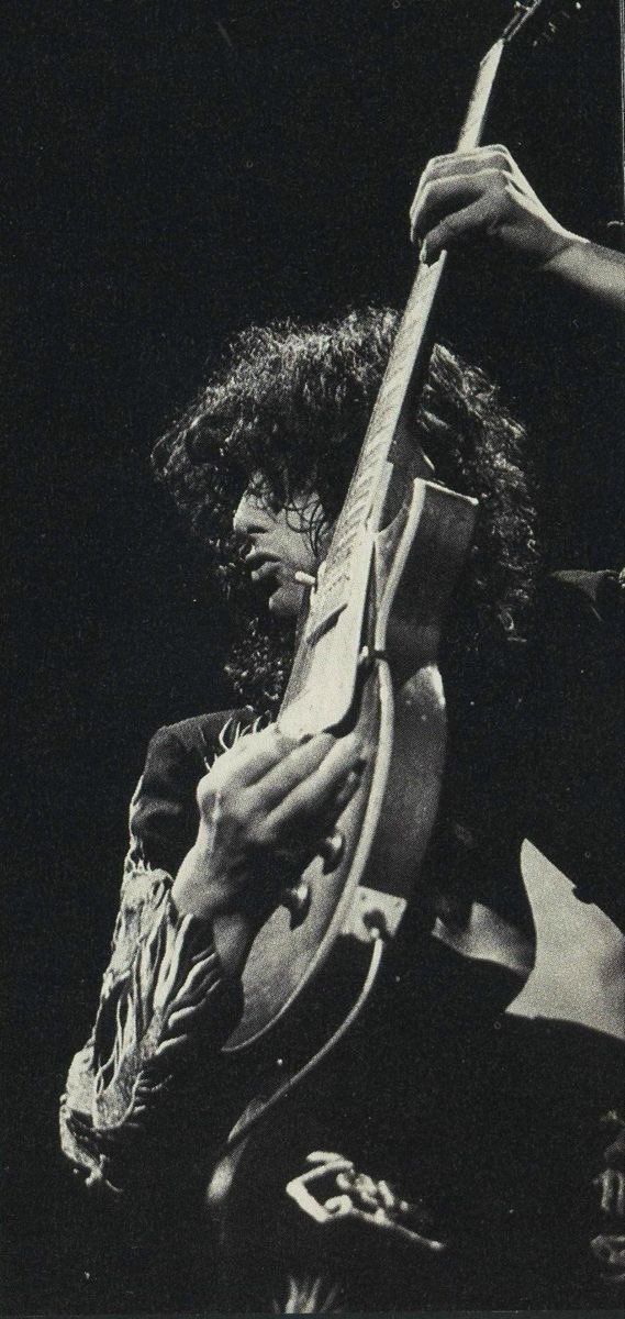 Seeeee rock and roll 🎶🤘🏻 Jimmy Page